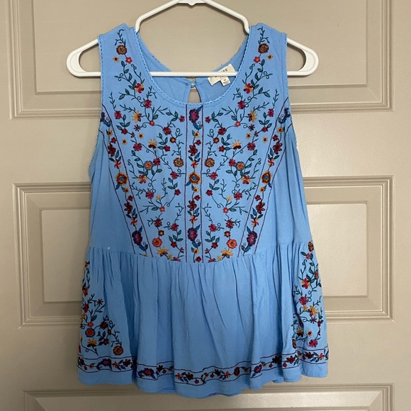 Embroidered top - Picture 1 of 4